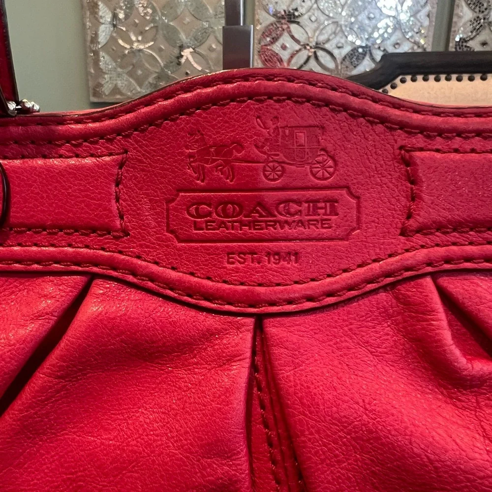 Coach Pleated Leather Shoulder Bag 13914 - Picture 5 of 16